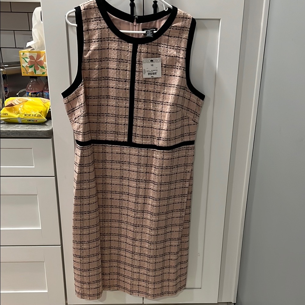 Elegant Pink Plaid Sleeveless Dress
